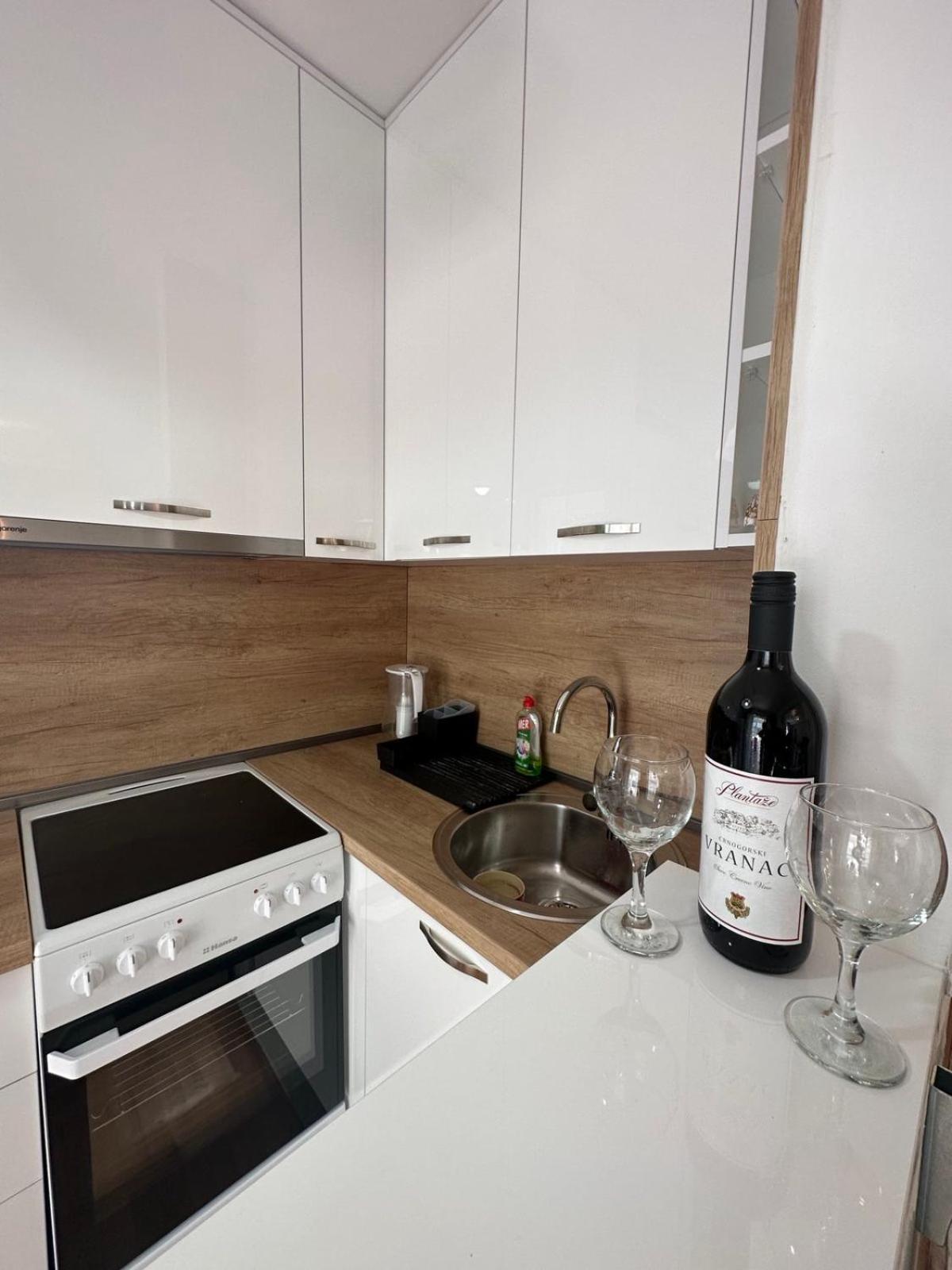 Fit & Fan In Budva, Montenegro Apartment *